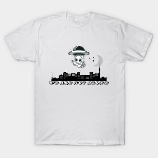 Alien invasion cartoon. UAP UFO Humor T-Shirt